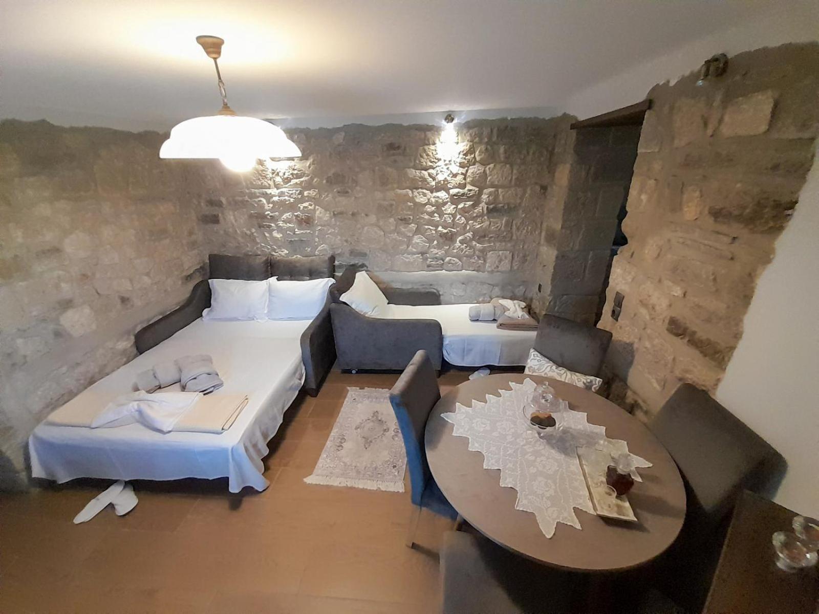 Elen's Suites Apartment